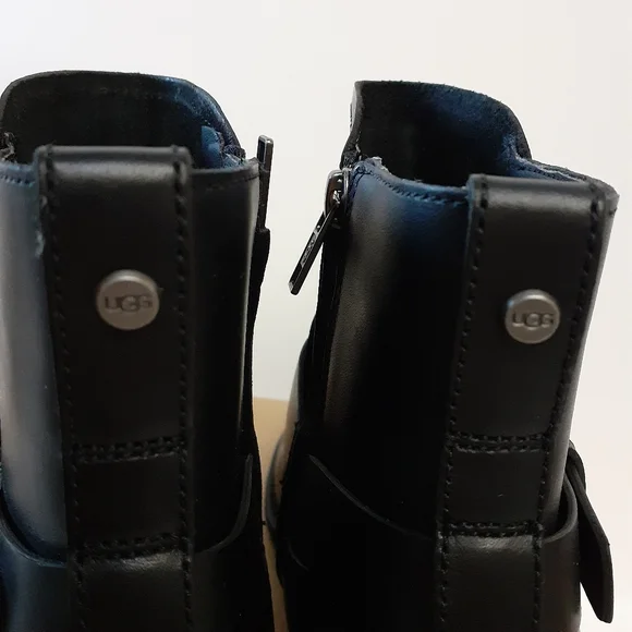 UGG Atwood Boots Sz 9.5 - Picture 7 of 11